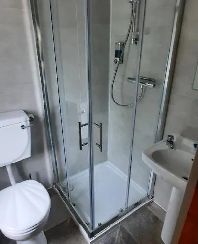 Conn Oriel 홈스테이 *